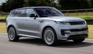 New Range Rover Sport - front tracking
